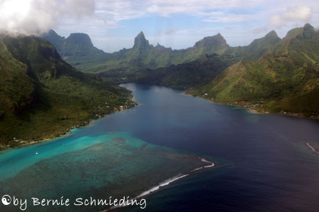 Opunohu Bay